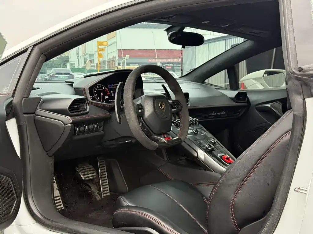 Lamborghini Huracán LP 610-4, фото 4