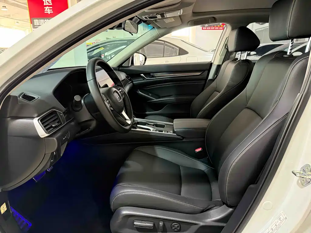 Honda Accord — миниатюра 6