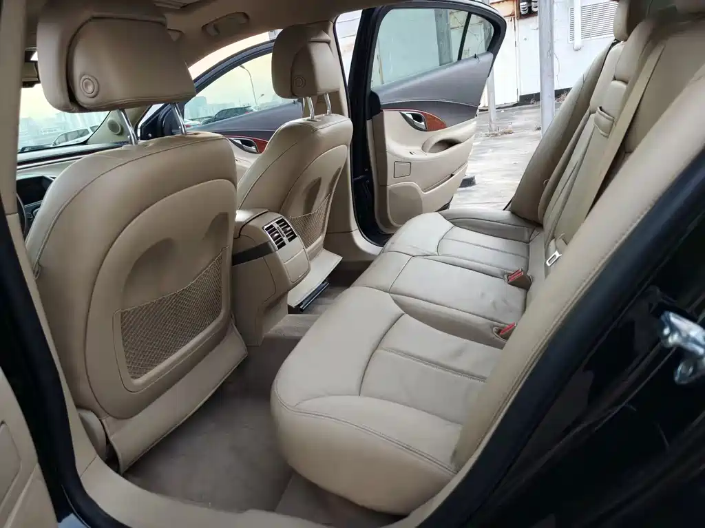 Buick LaCrosse — миниатюра 10
