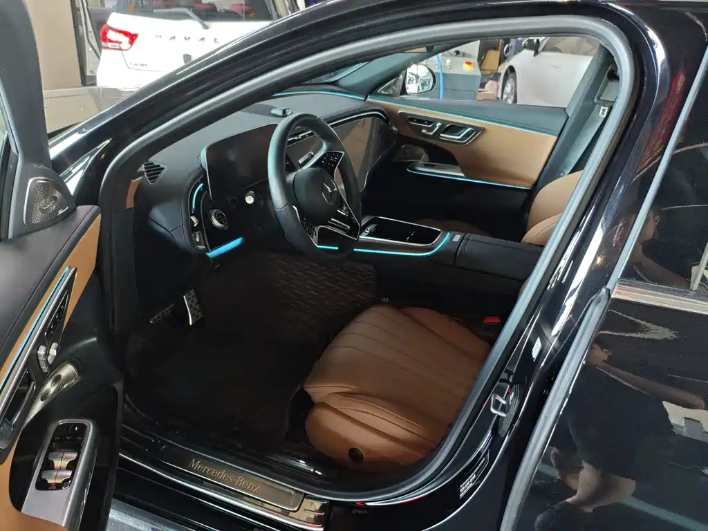 Mercedes-Benz E-Class E 2024 E 300 L Luxury