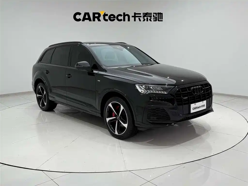 AUDI  Q7