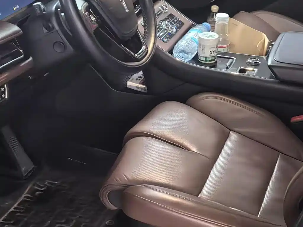 Lincoln Aviator 2021 3.0T V6