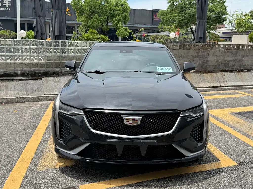 Cadillac CT4 2022 28T