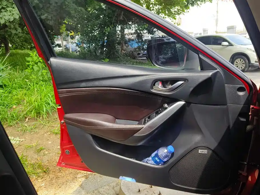 Mazda Atenza 2017 2.0L Luxury