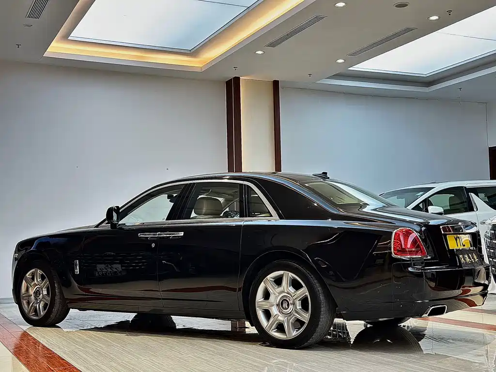 Rolls-Royce Ghost 2010 6.6T Standard