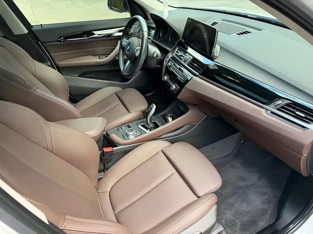 BMW X1 — миниатюра 6