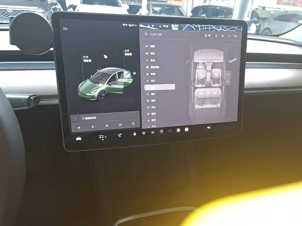 Tesla Model 3 — миниатюра 13