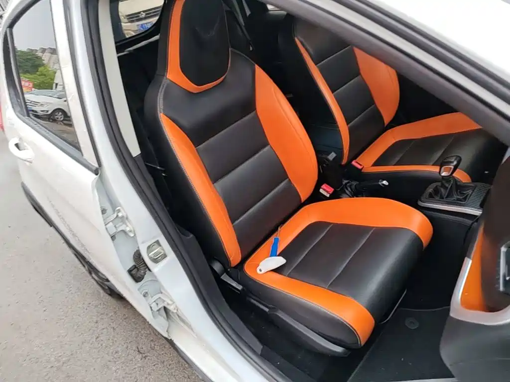 Geely Vision X1 — миниатюра 25