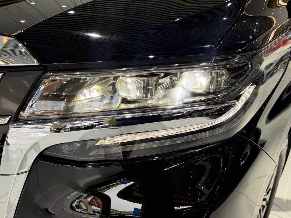 Toyota Alphard 2021 2.5L Luxury