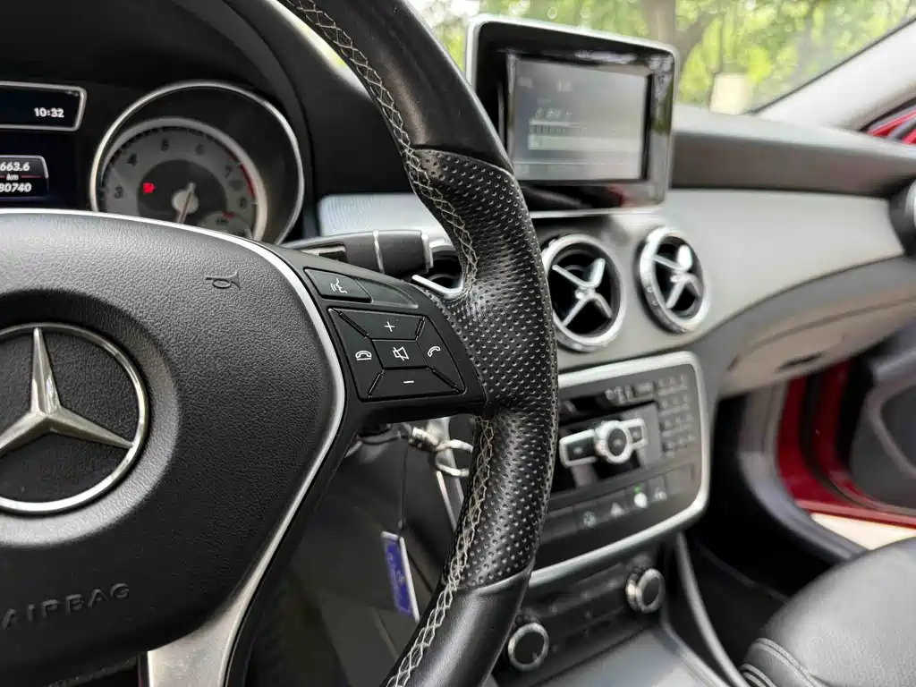 Mercedes-Benz GLA 2015 GLA 200