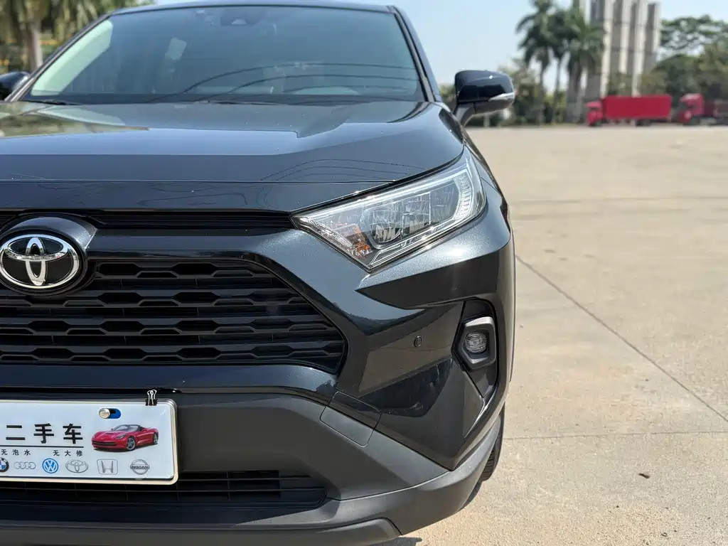 TOYOTA RAV4 RONGFANG