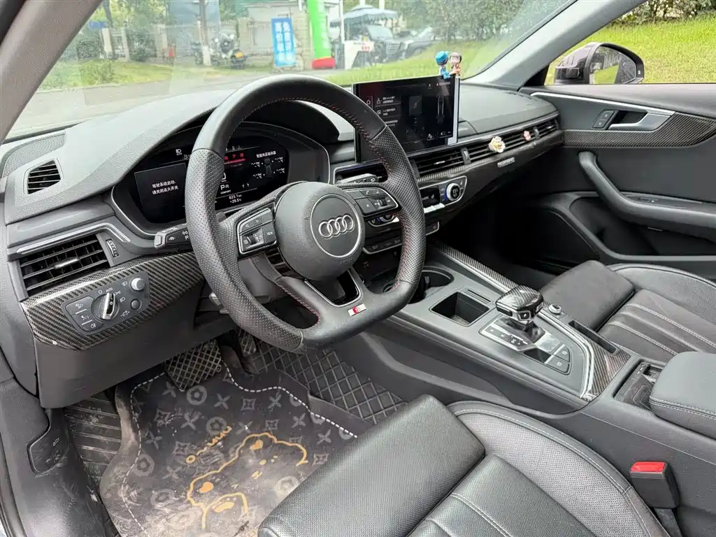 Audi A4L 2022 40 TFSI Fashion