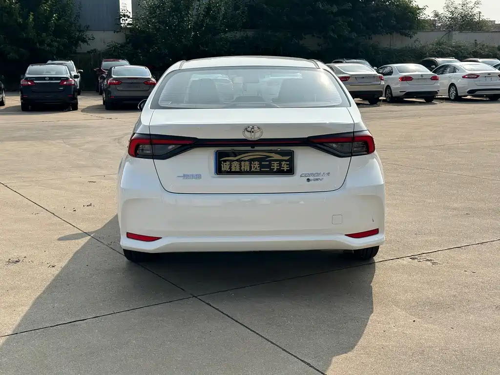 Toyota Corolla — миниатюра 13