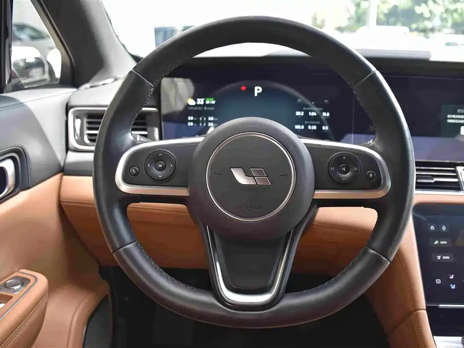 Li Auto ONE 2020 6 мест