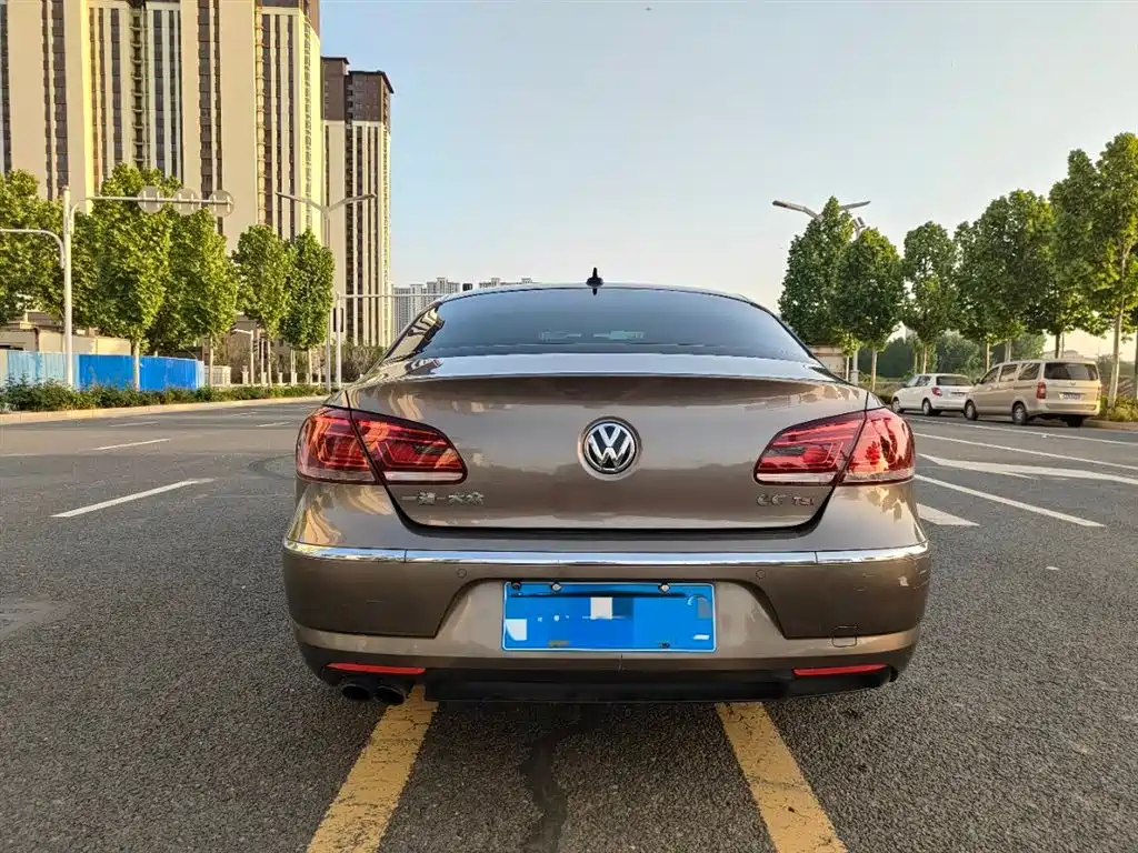 Volkswagen FAW - Passat CC CC 2013 1.8TSI Luxury