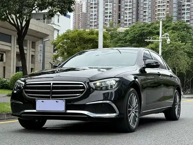 MERCEDES-BENZ E CLASS 2023