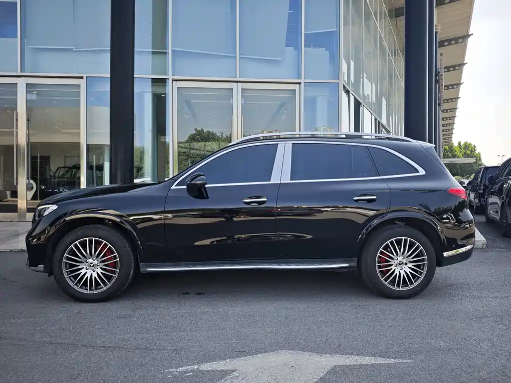 Mercedes-Benz GLC 2024 GLC 300 L 4MATIC 5 мест