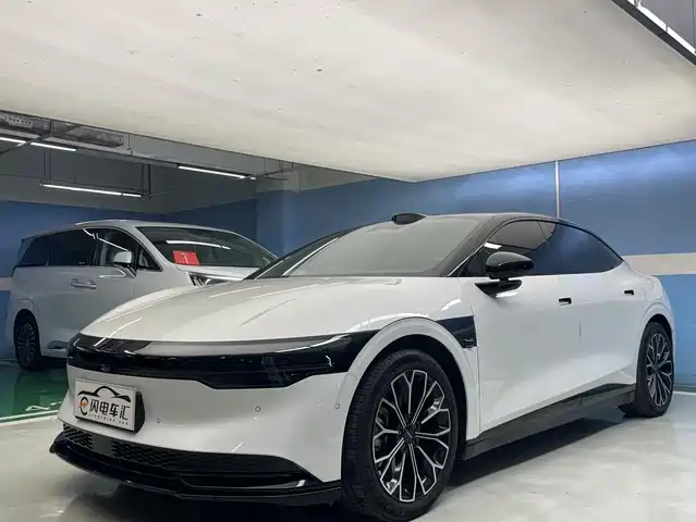 Zeekr 007 2025