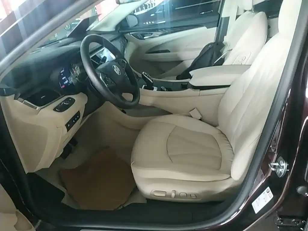 Buick LaCrosse — миниатюра 15