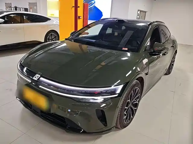 2025 Zeekr 007