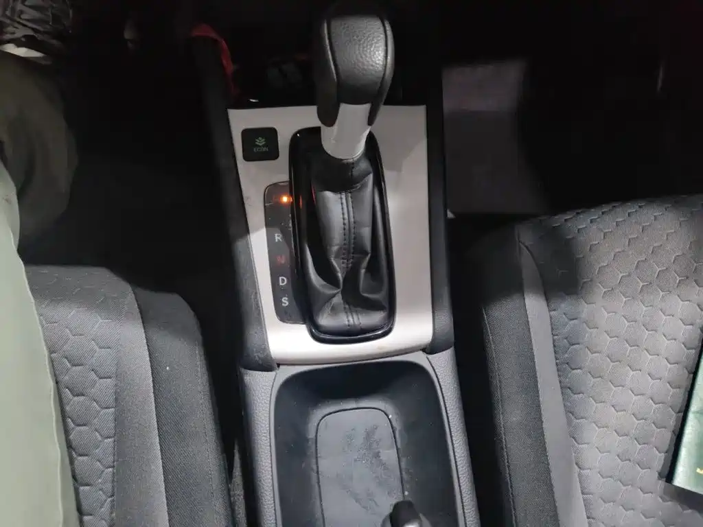 Honda Fit — миниатюра 10
