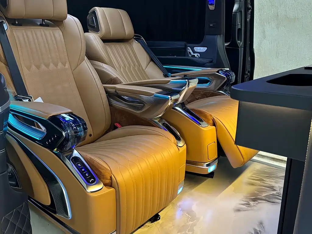 Mercedes-Benz V-Class (Import) — миниатюра 2