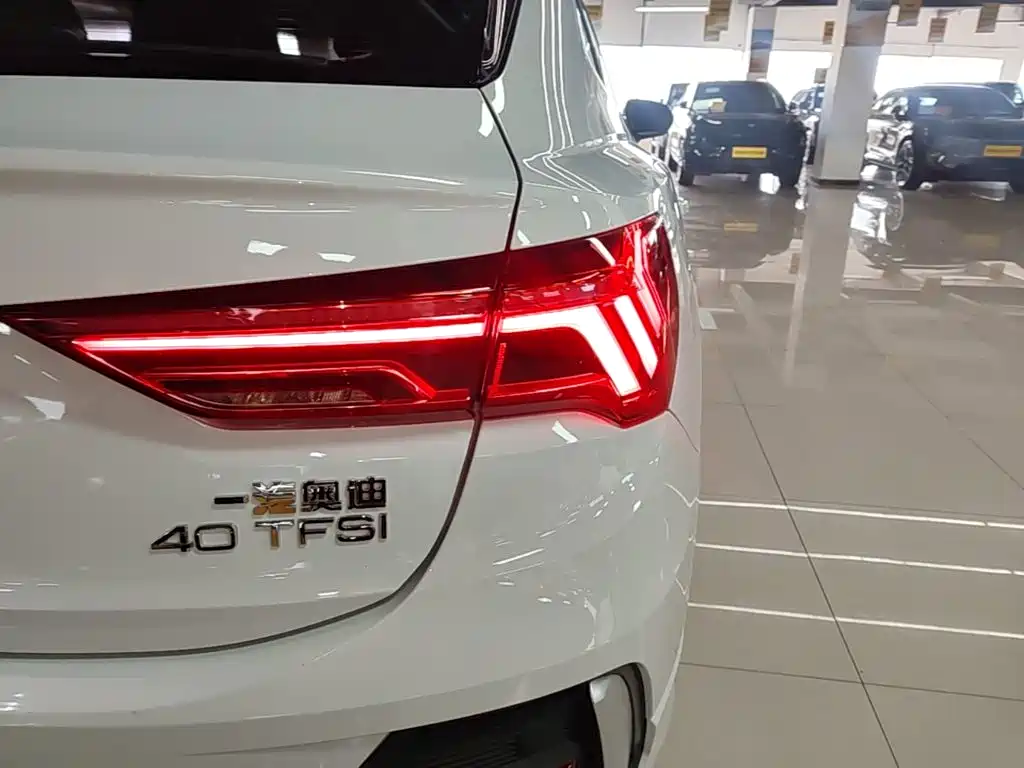 Audi Q3 Sportback — миниатюра 8