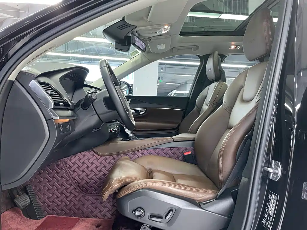 Volvo XC90 — миниатюра 3