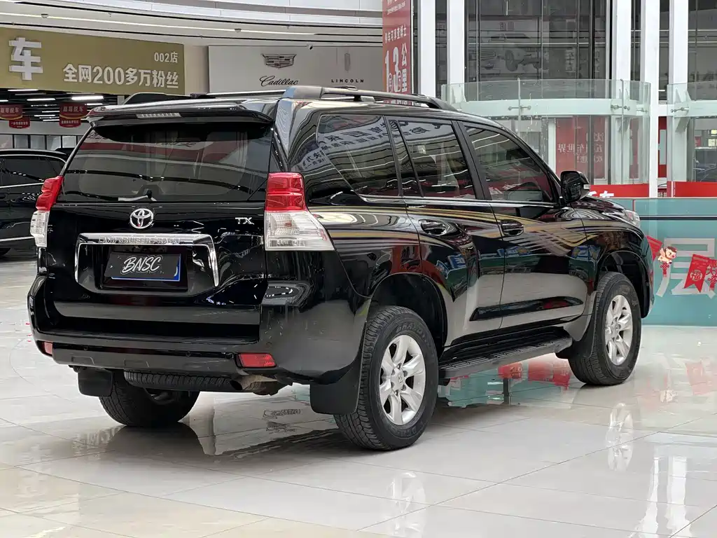 Toyota Land Cruiser Prado 2010 2.7L AT Standard
