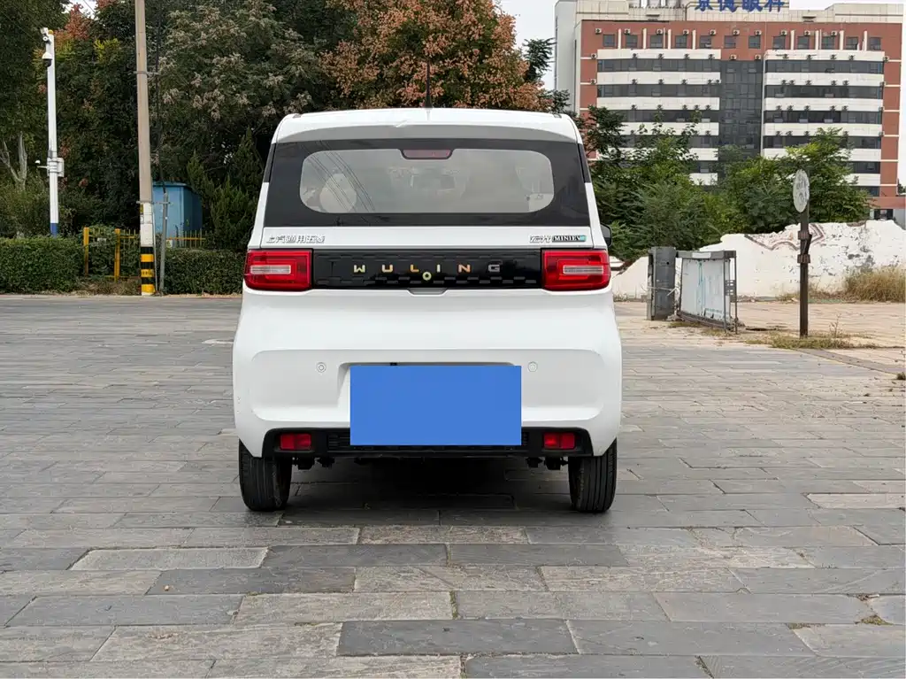 Wuling MINIEV — миниатюра 5