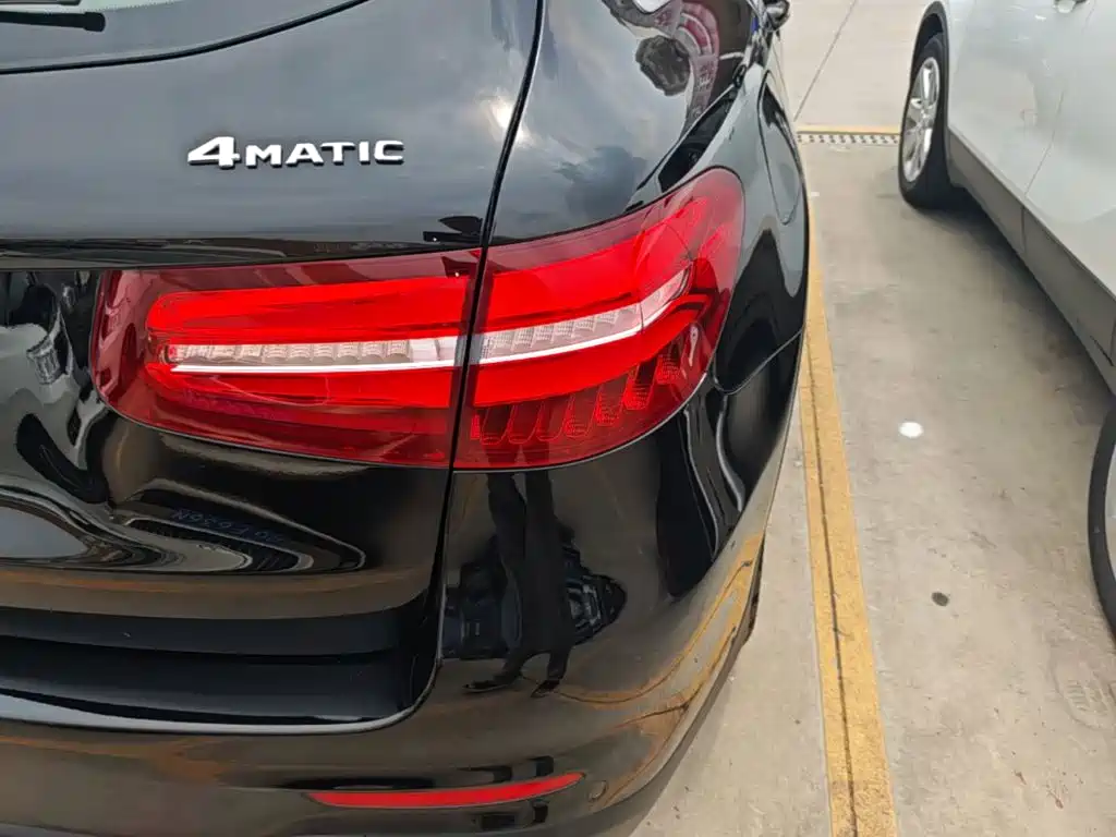 Mercedes-Benz GLC 2017 GLC 260 4MATIC