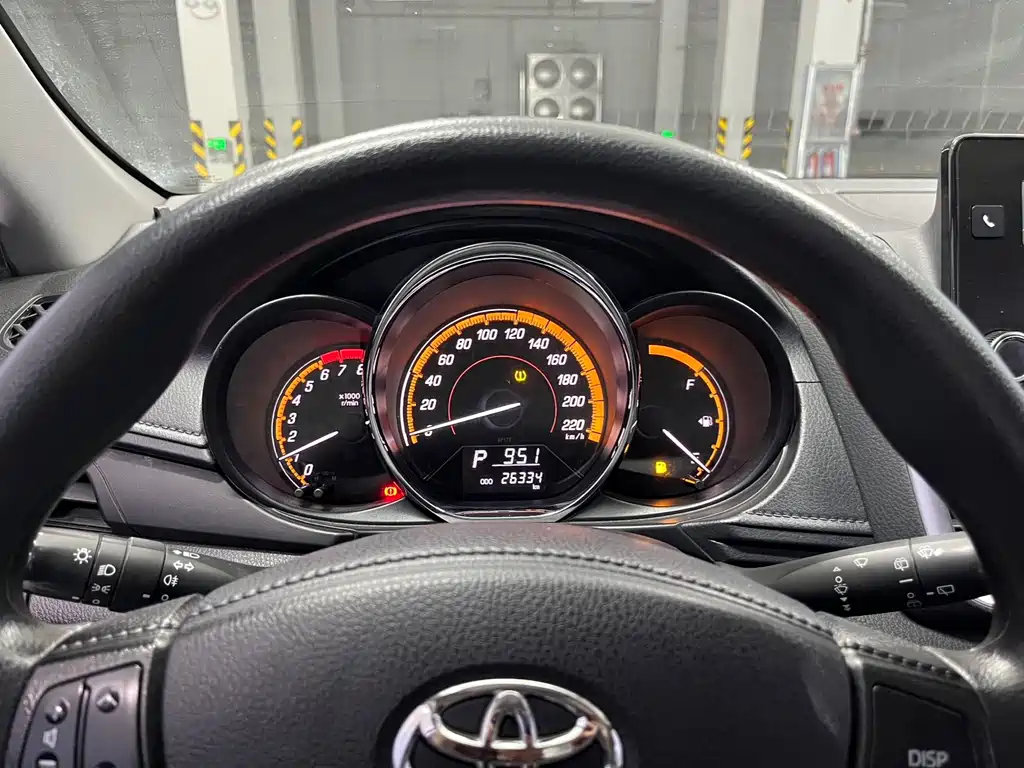 TOYOTA YARIS L ZHIXUAN