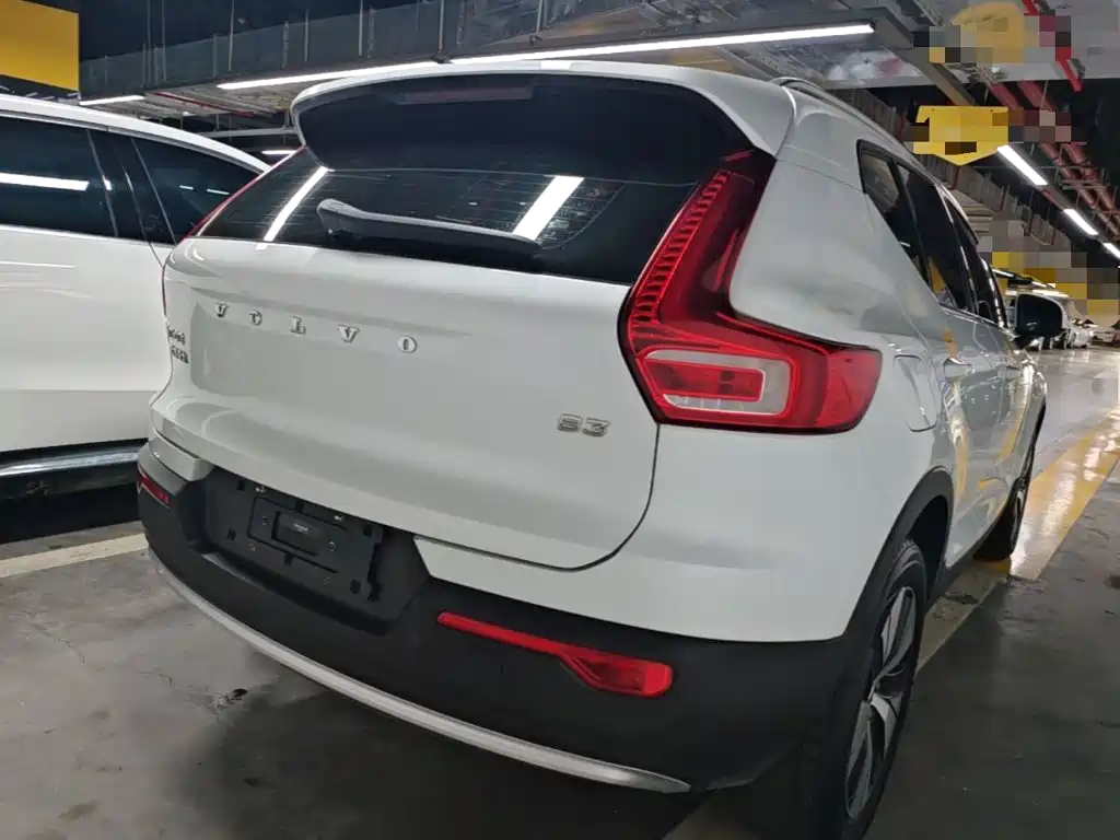 Volvo XC40 — миниатюра 7