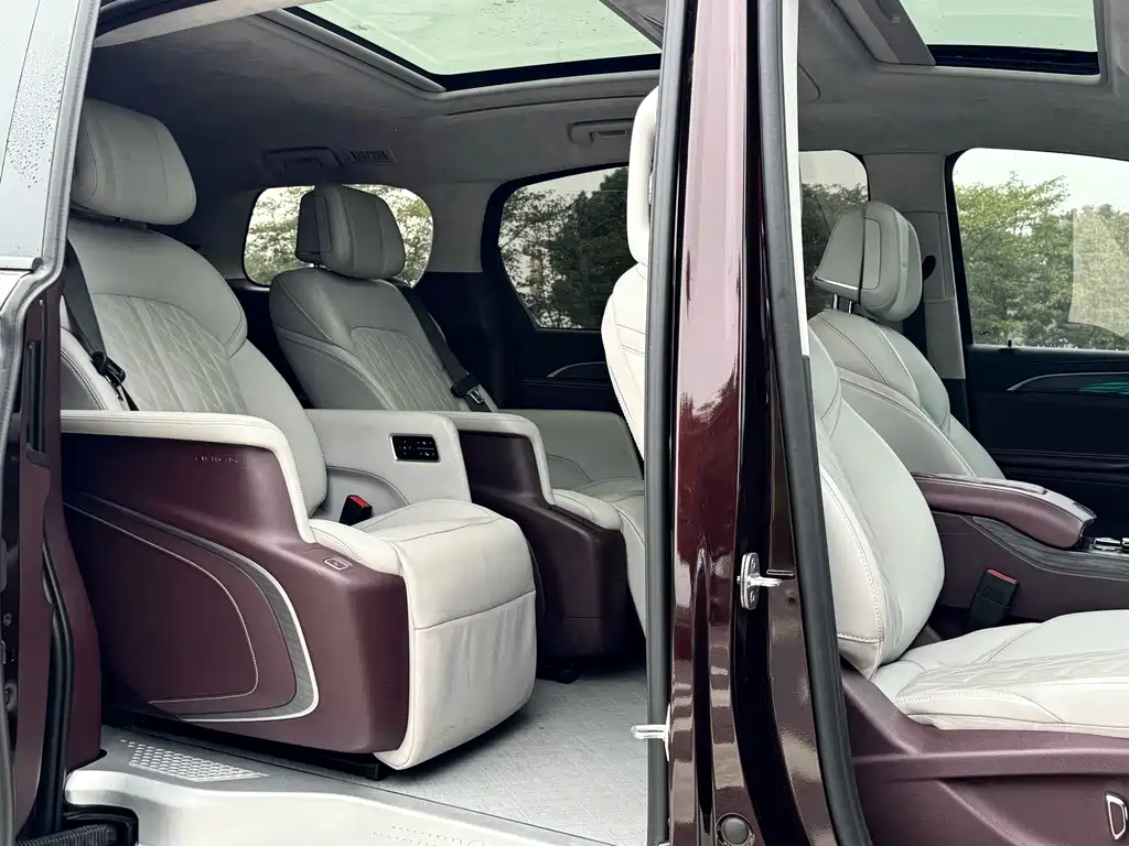 Buick GL8 — миниатюра 15