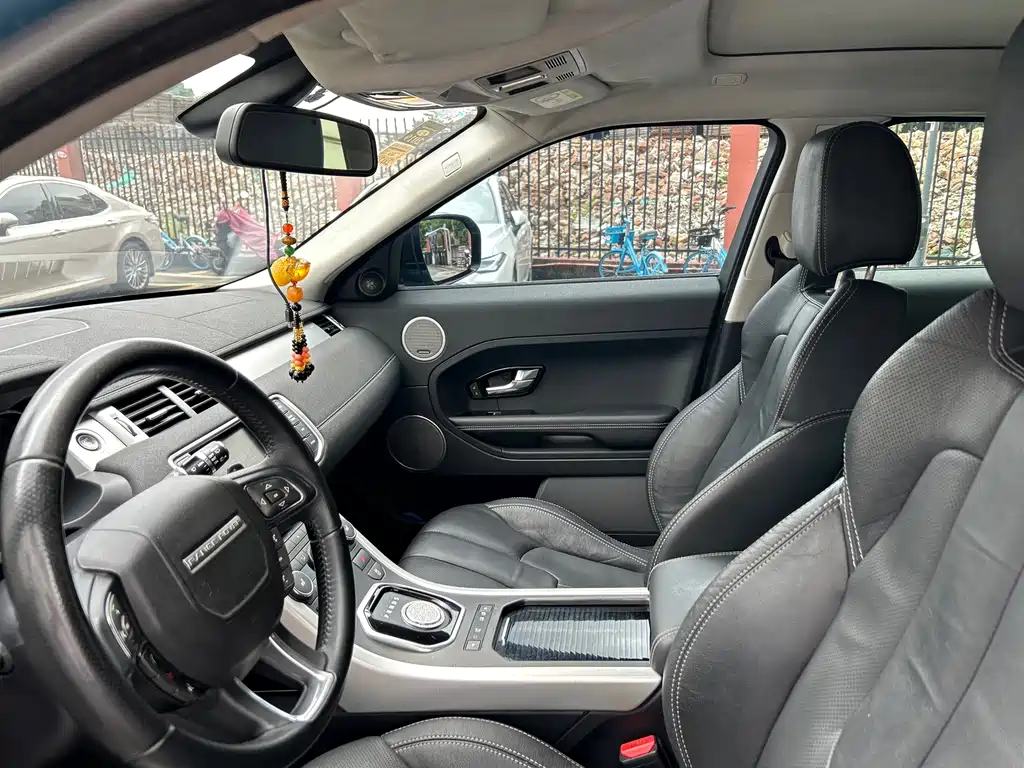 Land Rover Evoque (Import) — миниатюра 12