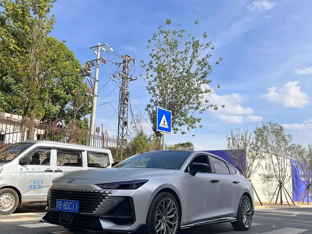 Купить Changan UNI-V