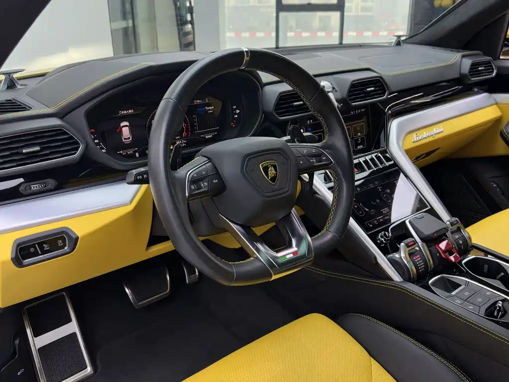 Lamborghini Urus — фотографии объявления, Фото 14