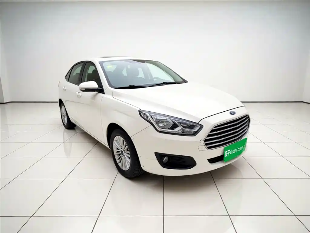 Ford Escort 2015 1.5L AT Comfort