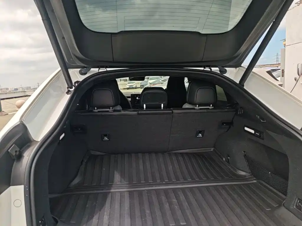 NIO EC7 — миниатюра 19