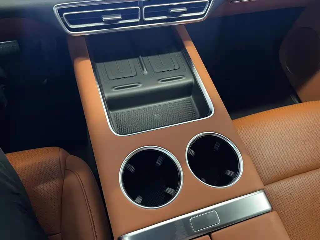 Li Auto Li L8 — миниатюра 29
