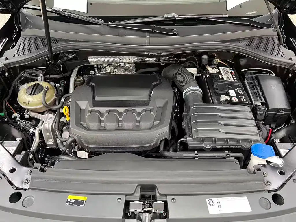 Volkswagen Tiguan L — миниатюра 12
