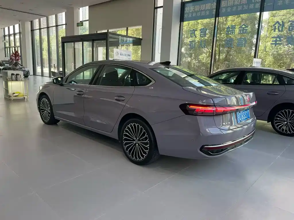 Volkswagen Passat 2025 Pro 380TSI