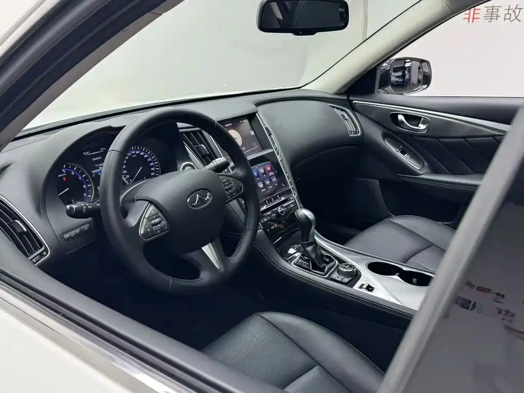 Infiniti Q50 — миниатюра 13