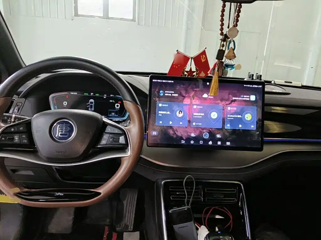 BYD Tang New Energy — миниатюра 10