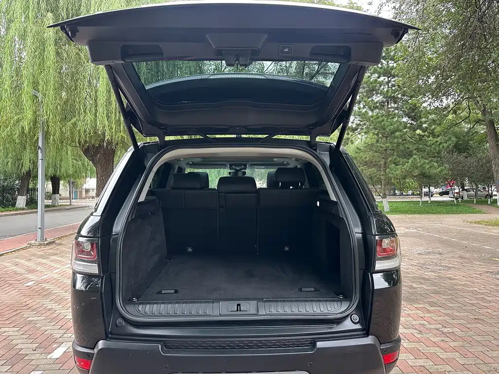 Land Rover Sport — миниатюра 25