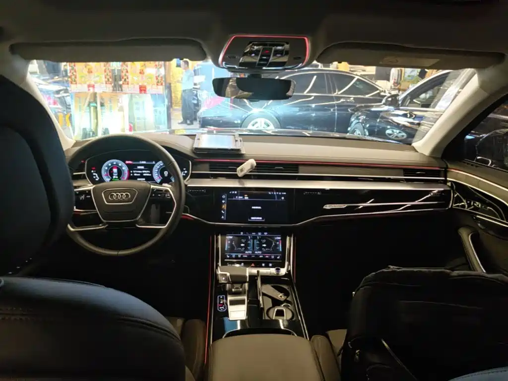 Audi A8 — миниатюра 10