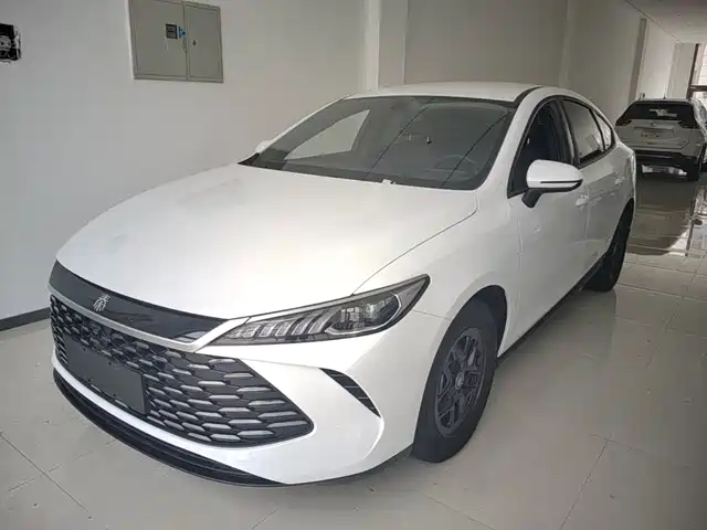 2025 BYD Qin