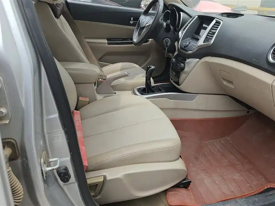 Changan Eado 2013 1.6L MT Luxury V