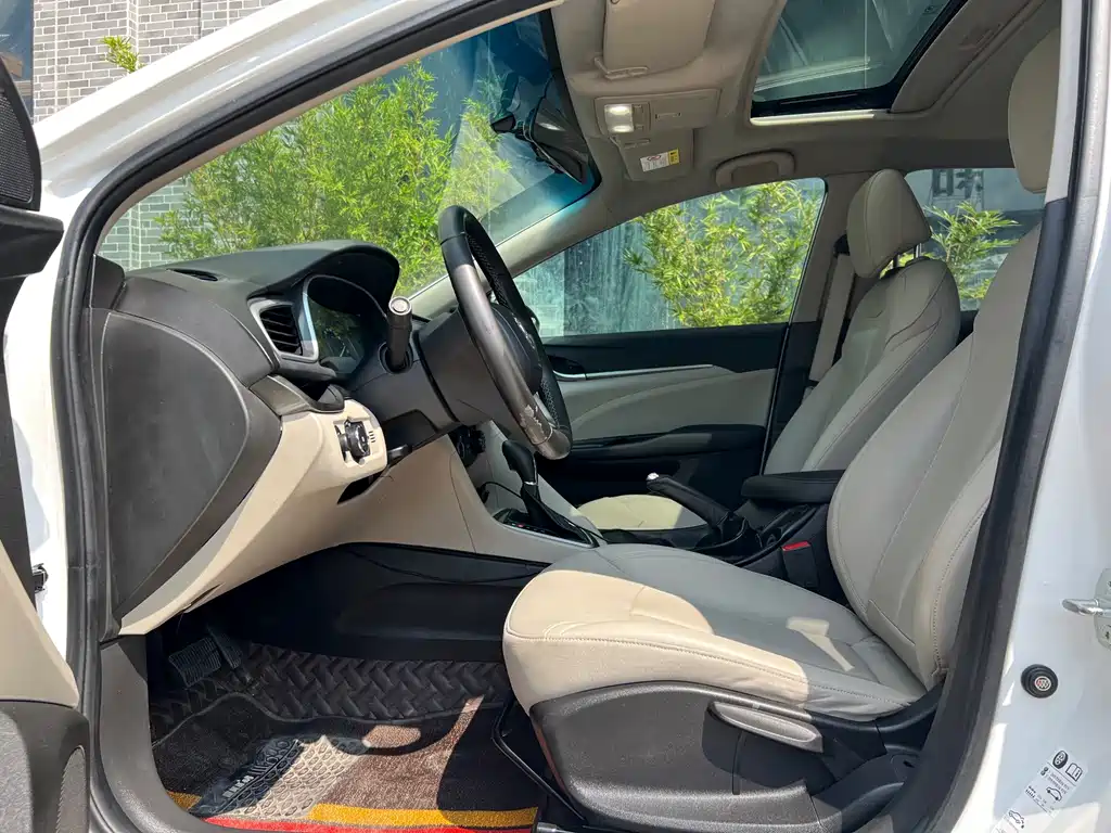 Buick Excelle — миниатюра 13