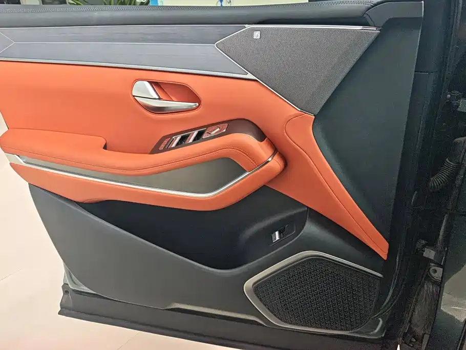 BYD Tang L — миниатюра 7